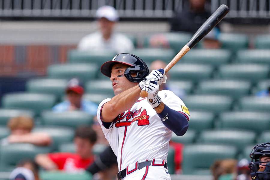 Atlanta Braves outfielder Ramon Laureano hitting a home run (2024)
