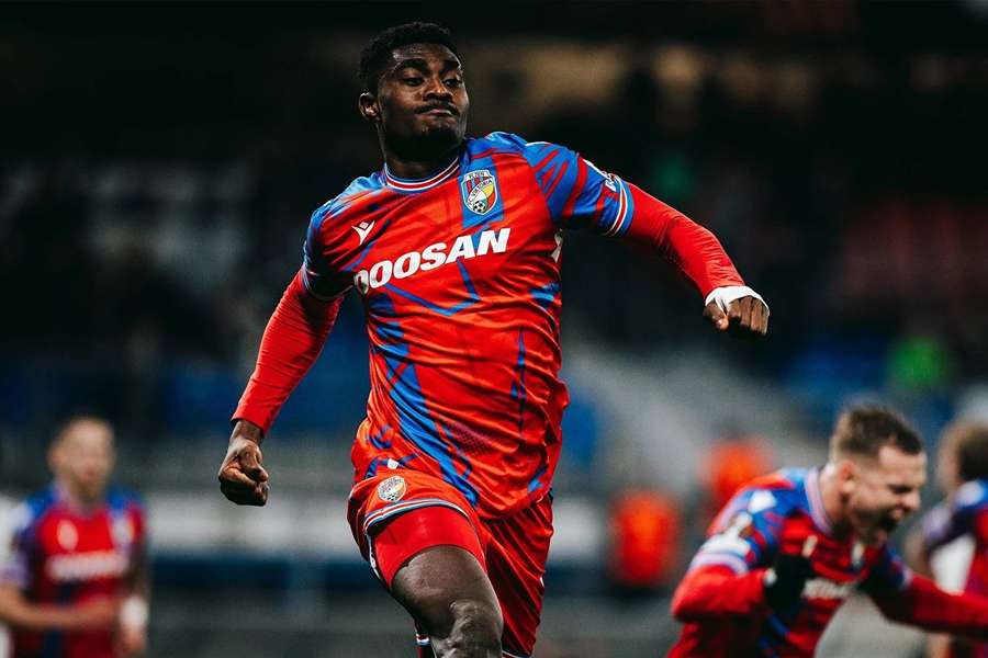 Durosinmi je kousek od přestupu, přicestoval do Itálie. S bonusy se Plzeň může těšit na balík