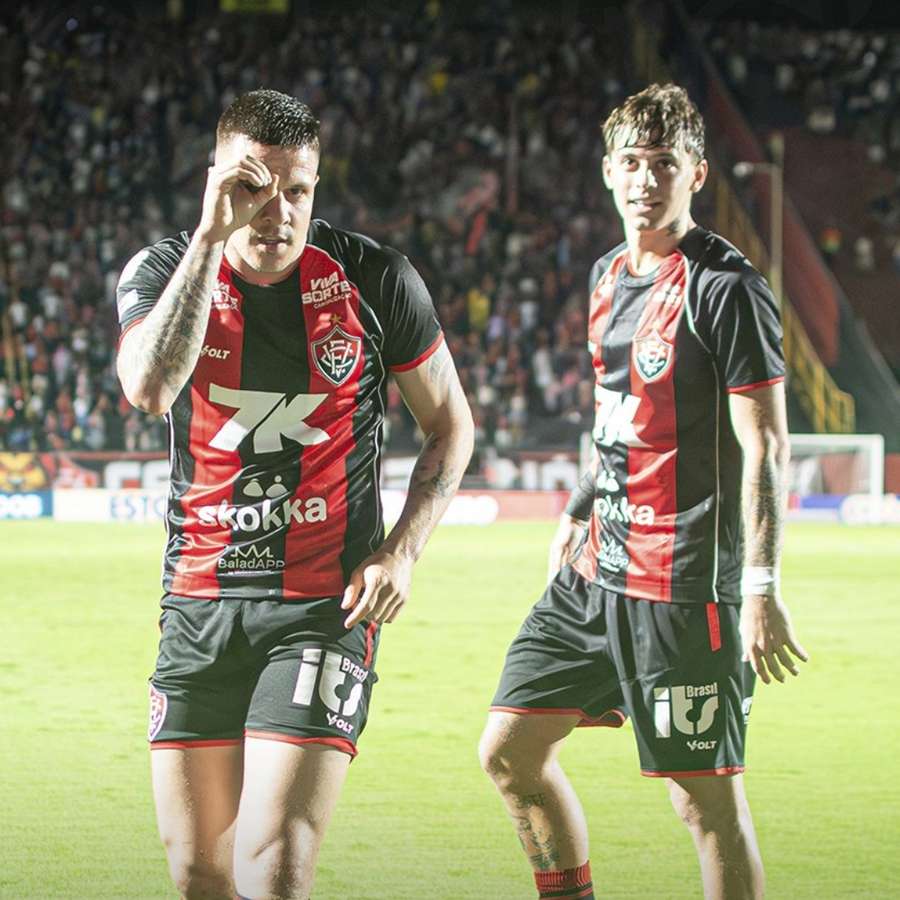 Renato Kayzer foi decisivo em Vitória 1x0 Vasco Renato Kayzer foi decisivo em Vitória 1x0 Vasco