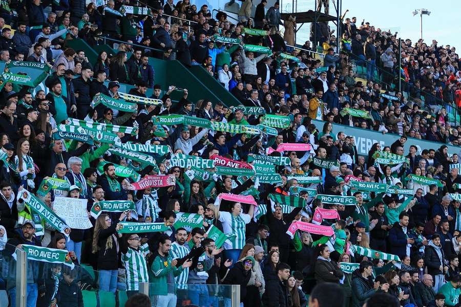 Rio Ave vai jogar no estádio do Paços de Ferreira Rio Ave vai jogar no estádio do Paços de Ferreira