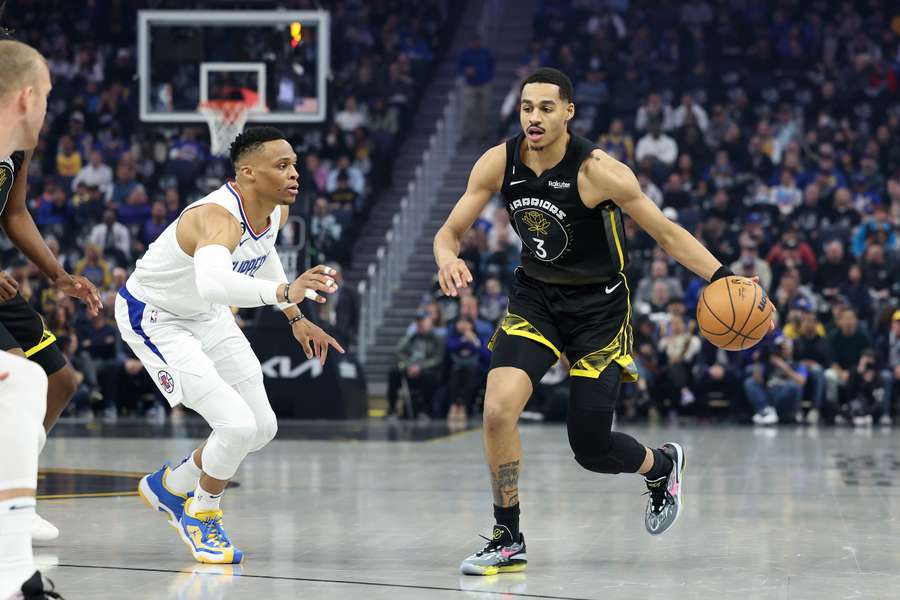 Jordan Poole fez uma ótima partida na vitória dos Warriors