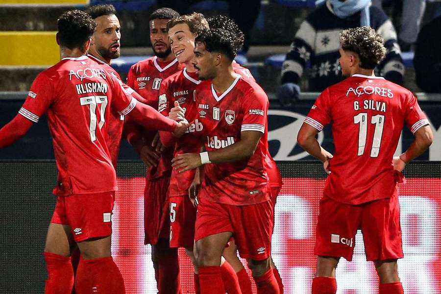 Santa Clara liderou o campeonato na primeira ronda