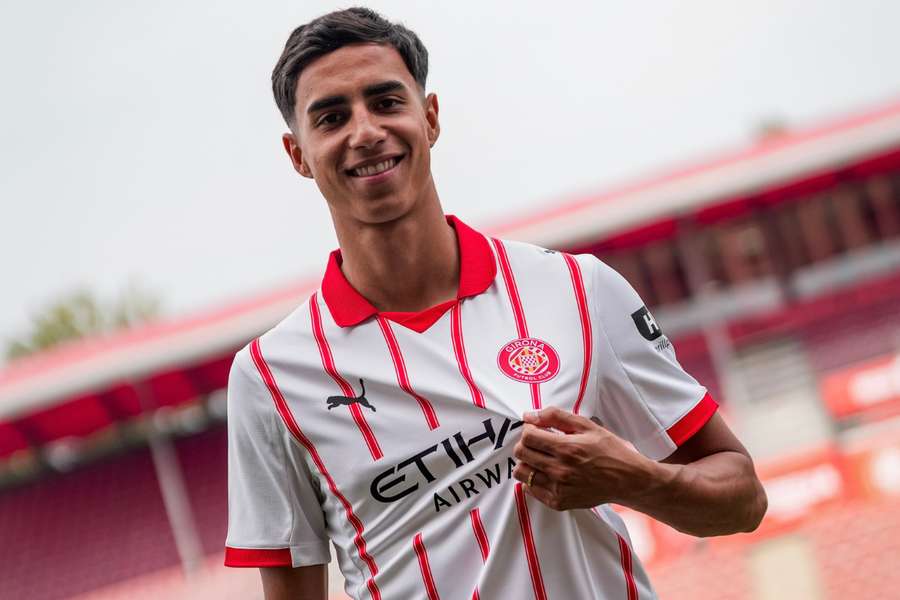 Vitor vai tentar a sorte no futebol espanhol