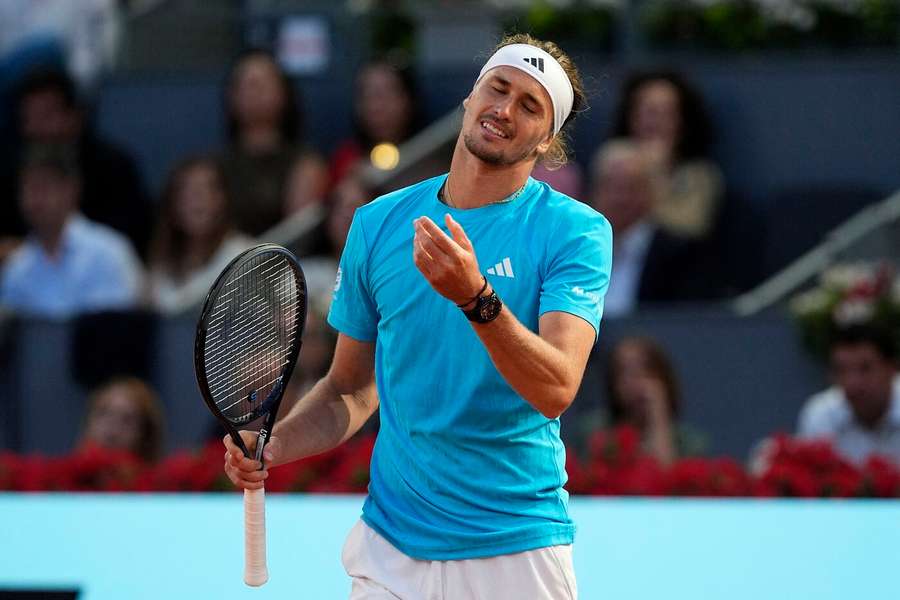 Alexander Zverev před duelem s Jakubem Menšíkem tají vážnost svého zranění.