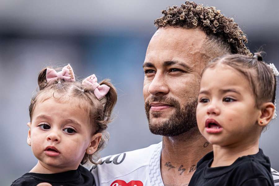 Neymar jogou no sacrifício nesta reta final de Brasileirão 