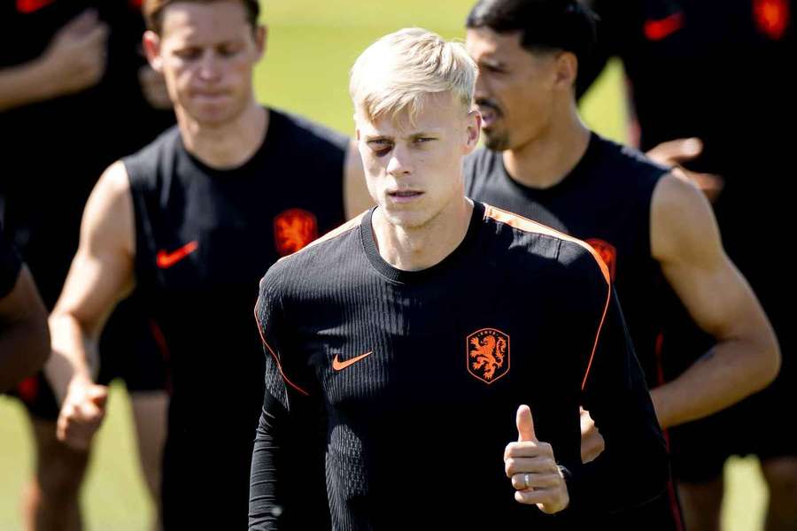 Frenkie De Jong, incert pentru meciul contra Suediei Frenkie De Jong, incert pentru meciul contra Suediei