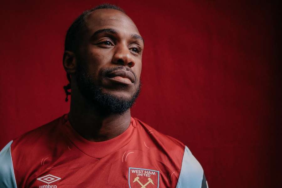 Michail Antonio ainda se recupera de acidente de carro