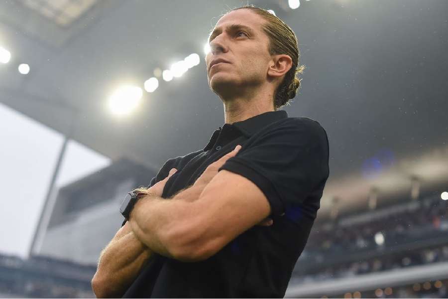 Filipe Luís durante jogo entre Corinthians e Flamengo na Neo Química Arena