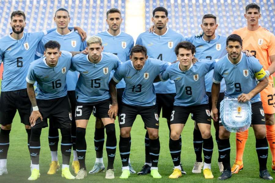 Suárez, Cavani e Valverde lideram lista de convocados do Uruguai para Copa