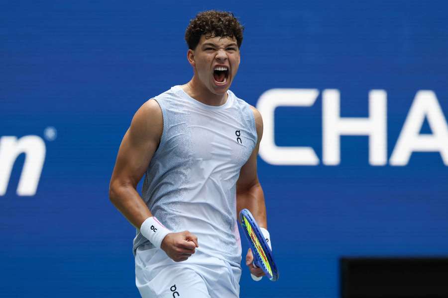 Ben Shelton reacts during his men's singles first-round match against Peru's Ignacio Buse on day one of the US Open