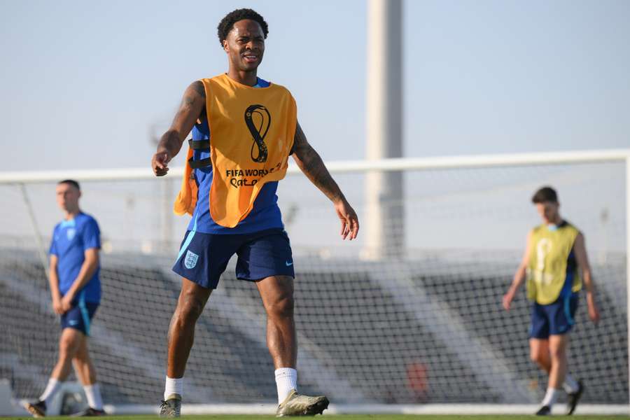 Sterling bei einem Training der englischen Nationalmannschaft