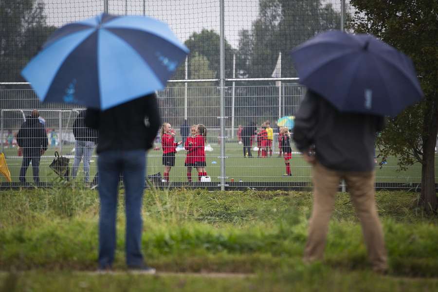 Amateurverenigingen slaan alarm