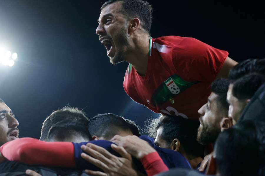 Iran sink Uruguay to give Queiroz winning start