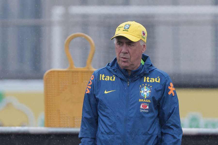 Ancelotti à l'entraînement mardi.
