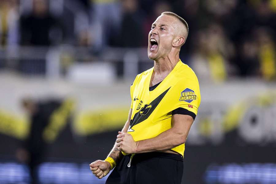 NAC Breda's Lewis Holtby celebrates the win over Go Ahead Eagles