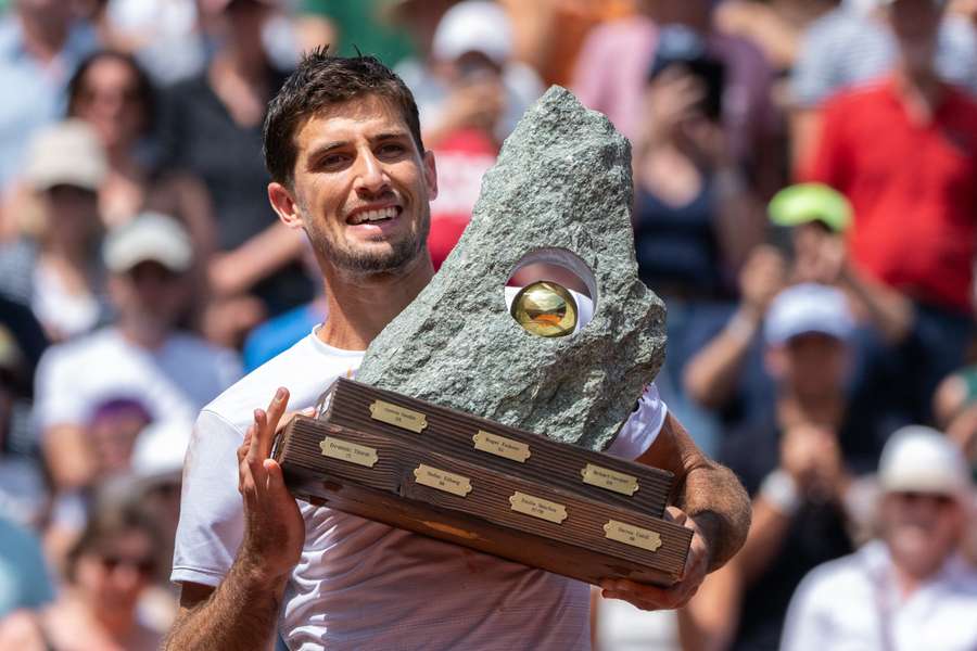 Pedro Cachín získal ve svém prvním finále na okruhu ATP titul.