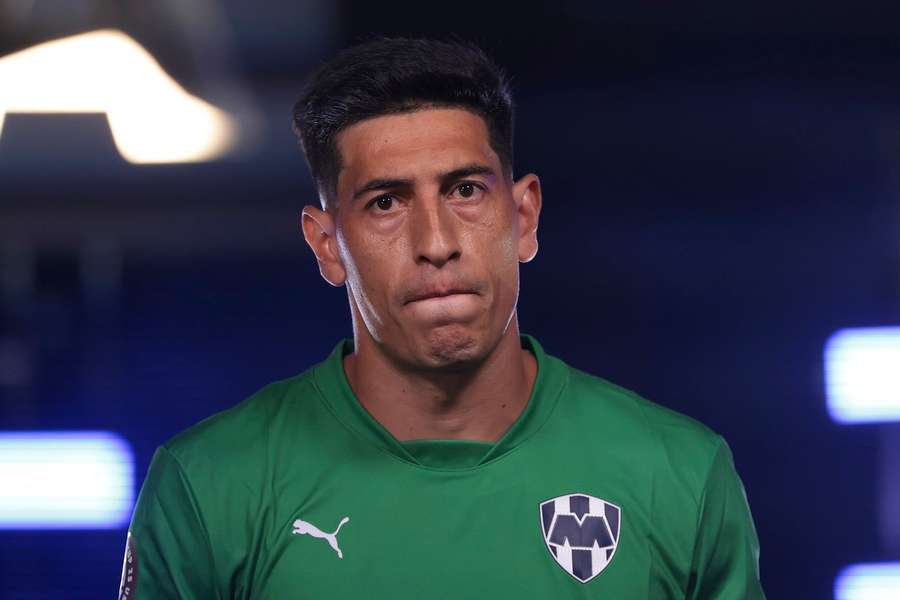 Portarul lui Real Zaragoza, Esteban Andrada, a fost suspendat 13 meciuri de Federația Spaniolă de Fotbal, după ce a lovit un jucător de la Huesca