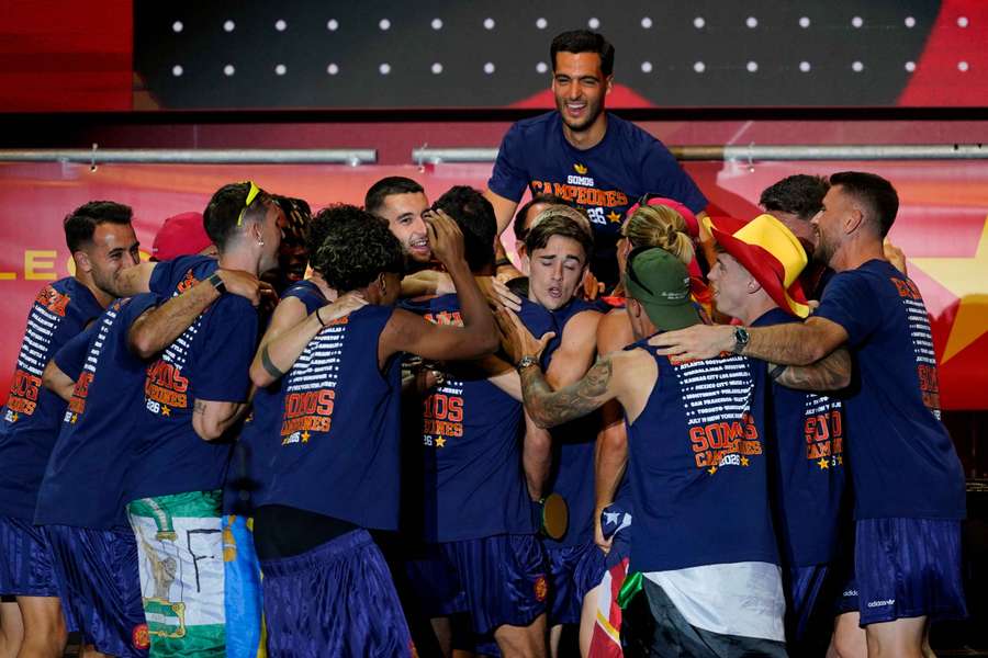 España, de nuevo, a mejor en la clasificación FIFA España, de nuevo, a mejor en la clasificación FIFA