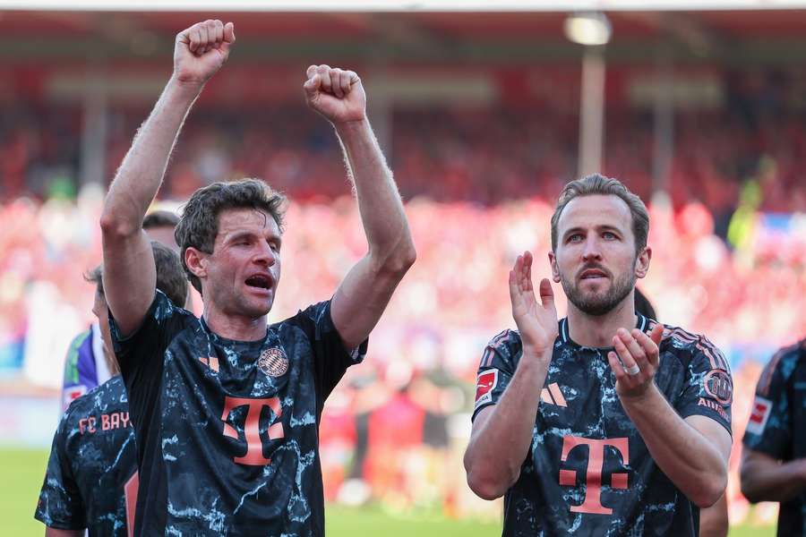 Thomas Müller și Harry Kane, vedetele lui Bayern