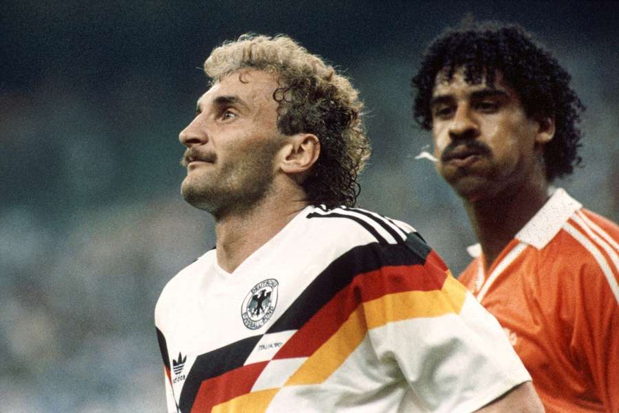 Het meest gedenkwaardige Oranje-moment van 1990: de vete tussen Rijkaard en Völler