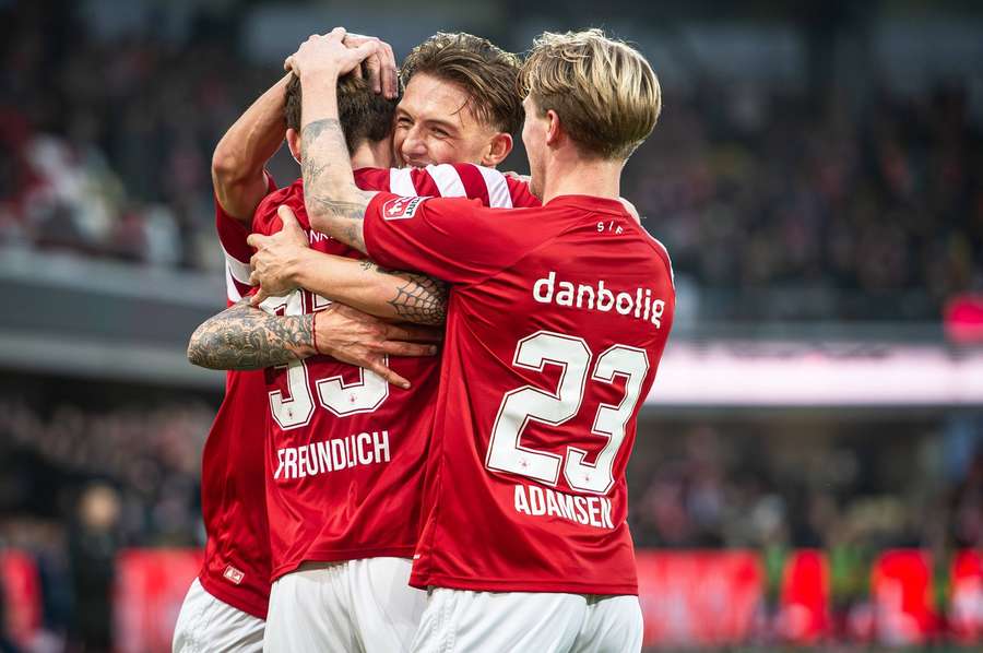 Silkeborg celebrate their ticket for the qualification of the Conference League