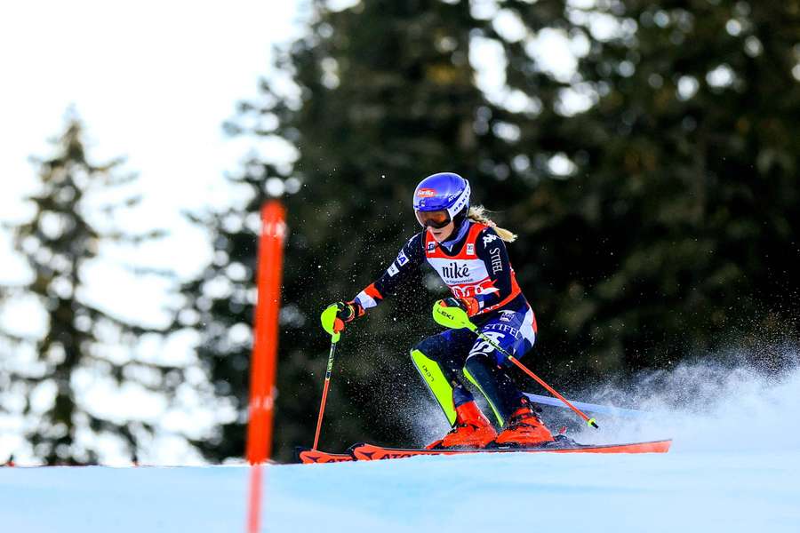 Mikaela Shiffrin zaliczyła groźny upadek w Cortina d'Ampezzo podczas alpejskiego PŚ