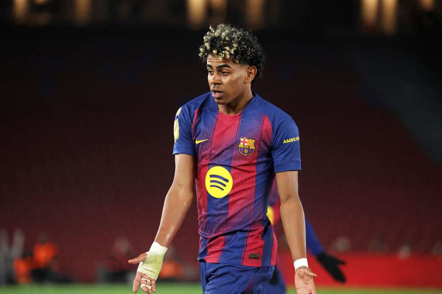 Lamine Yamal apontou um "hat-trick" no último embate da LaLiga, na receção ao Villarreal (4-1)