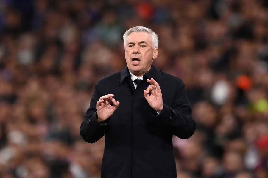 Carlo Ancelotti durante un partido del Real Madrid.