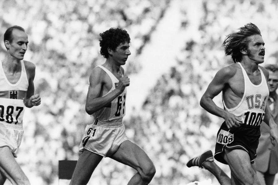Steve Prefontaine devance Emiel Puttemans et Harald Norpoth aux JO 1972 Steve Prefontaine devance Emiel Puttemans et Harald Norpoth aux JO 1972