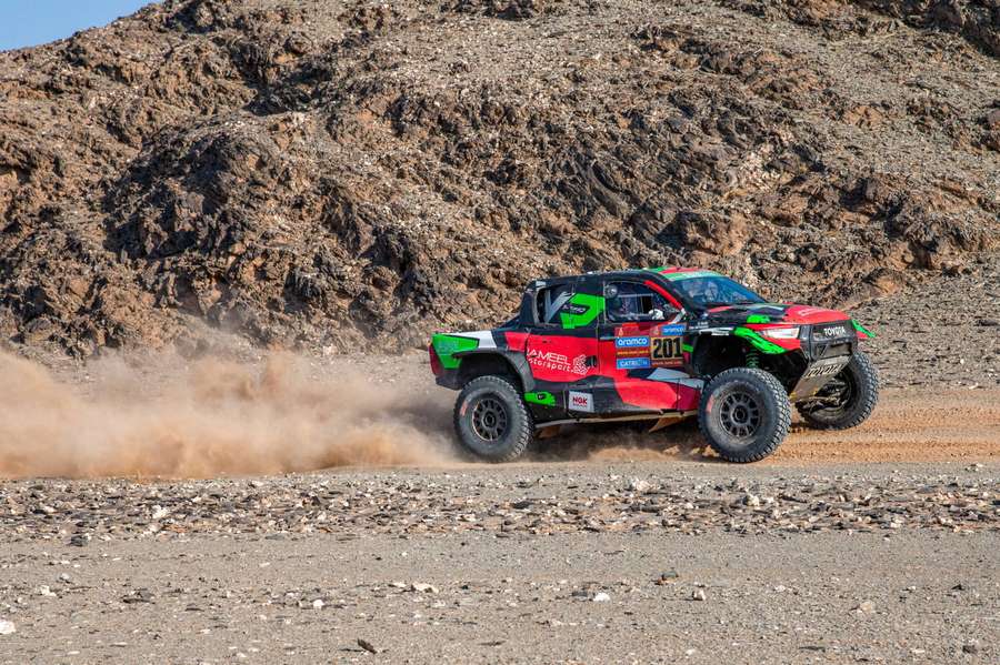 Saudyjczyk Yazeed Al Rajhi bliski zwycięstwa w Rajdzie Dakar, bunt motocyklistów