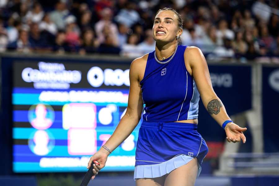 Aryna Sabalenková pokračuje v trápení i na betonech. Aryna Sabalenková pokračuje v trápení i na betonech.