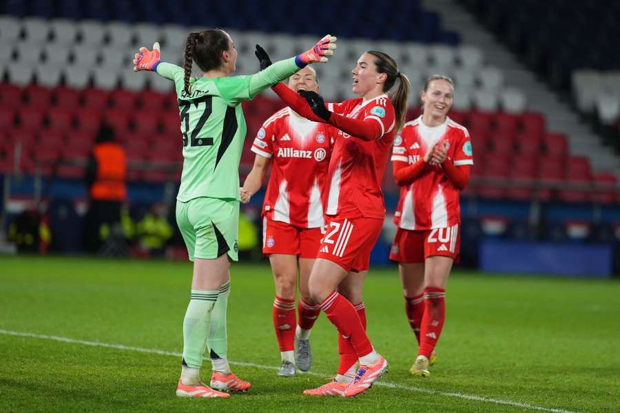 Die Bayern-Frauen feiern den neunten Sieg in Serie