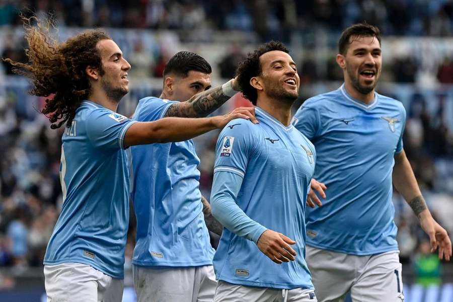 Felipe Anderson decyduje o czwartym ligowym zwycięstwie Lazio z rzędu. Wygrana Cagliari