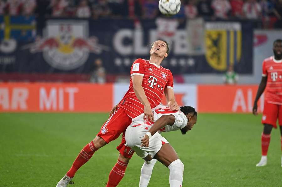 Marcel Sabitzer en Christopher Nkunku in duel tijdens de match om de Supercup in juli 2022