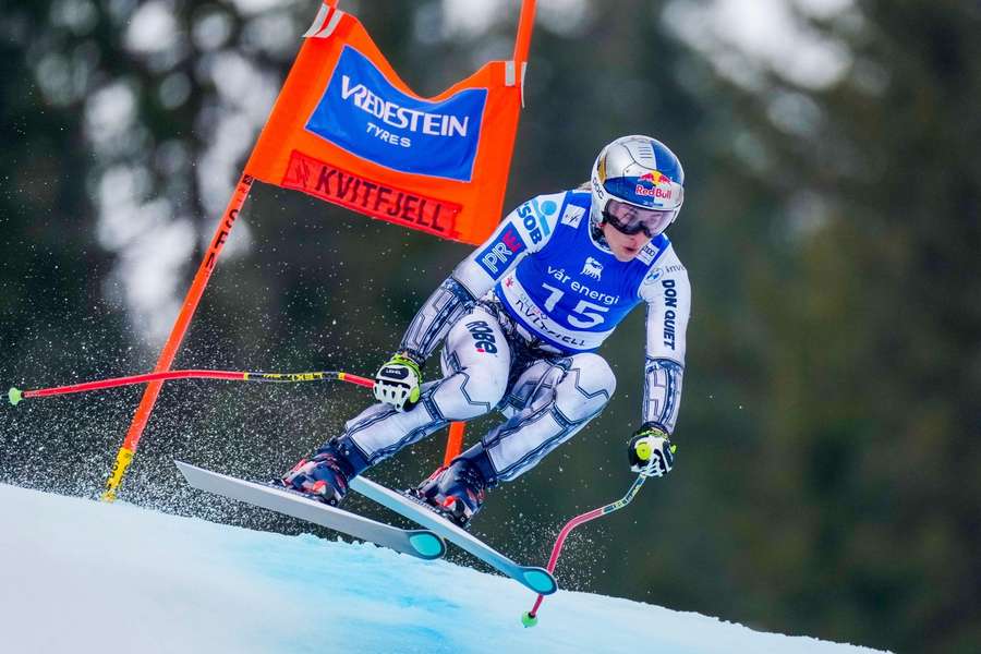 Ester Ledecká byla blízko medaili. Ester Ledecká byla blízko medaili.