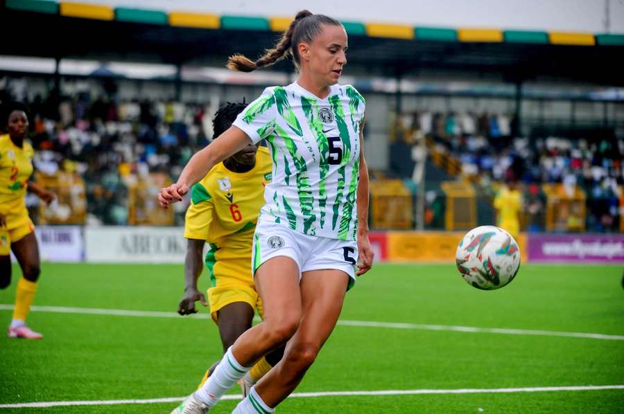Plumptre resumes training after lengthy injury layoff Plumptre resumes training after lengthy injury layoff