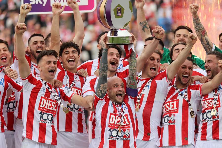 Jucătorii Vicenzei sărbătoresc promovarea în Serie B