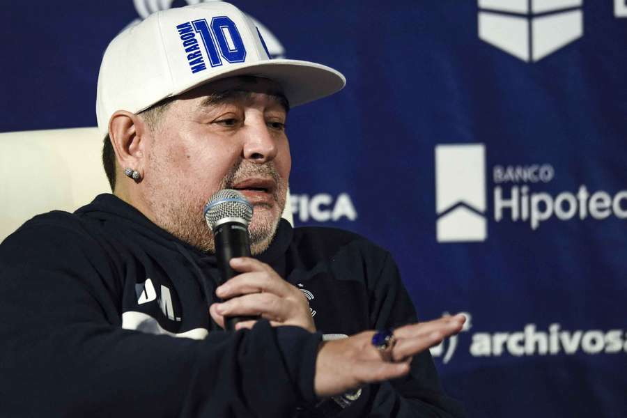 Maradona morreu aos 60 anos de idade