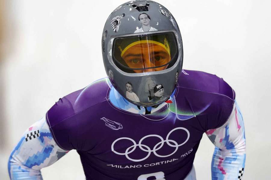 Vladislav Heraskevych com o capacete