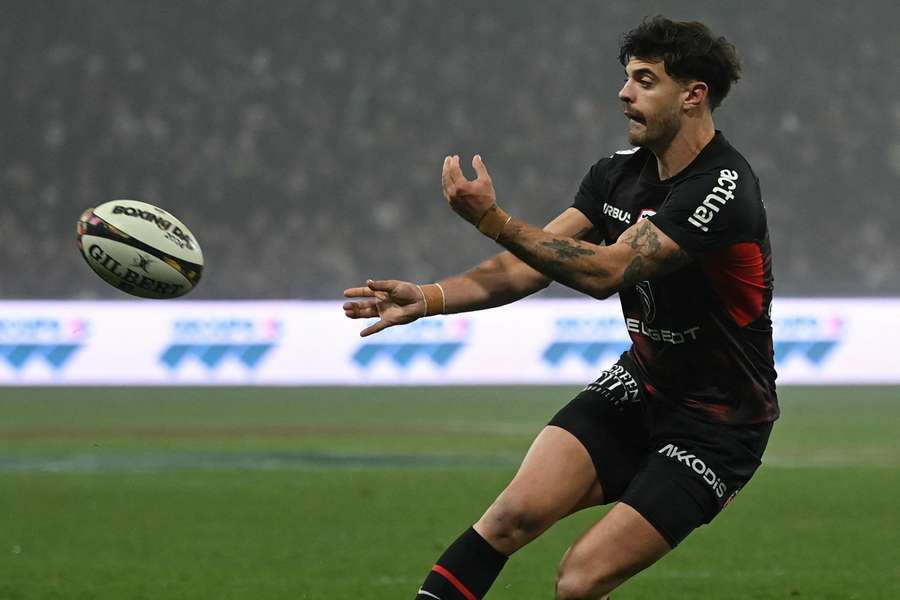 Ntamack avec Toulouse fin-décembre.
