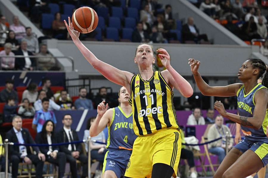 Emma Meesseman avec le Fenerbahçe.