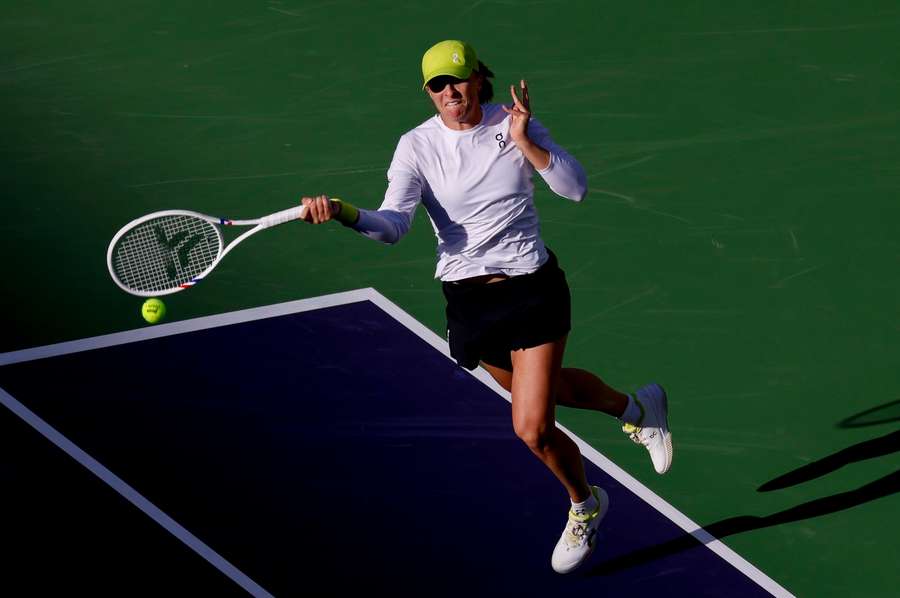 Tenis Flash: Linette poznała rywalkę w trzeciej rundzie. Iga rozpoczyna dziś walkę o tytuł