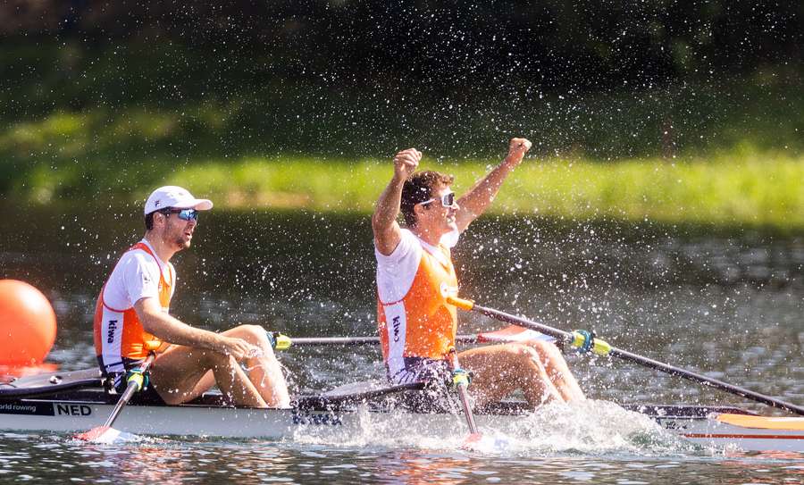 Twellaar en Broenink vieren de zege