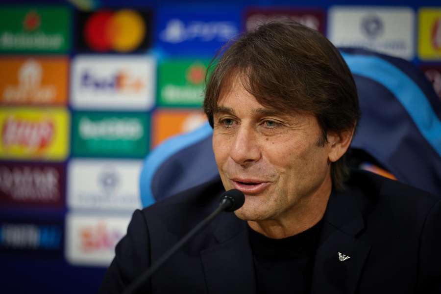 Conte: Napoli want victory over Qarabag for Maradona