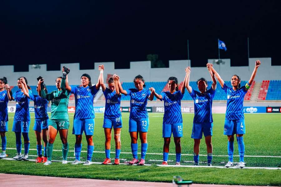 Lion City Sailors salute fans