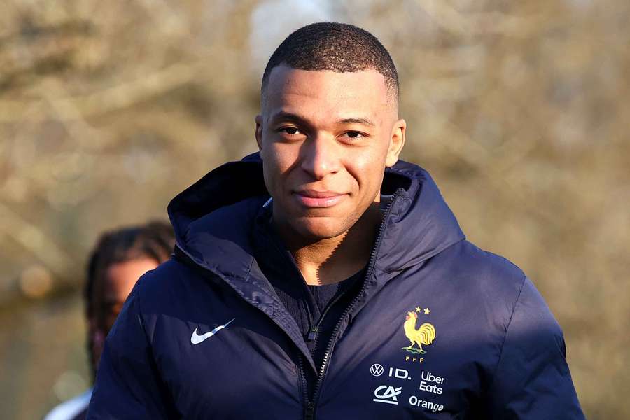 Kylian Mbappé está de volta à seleção francesa