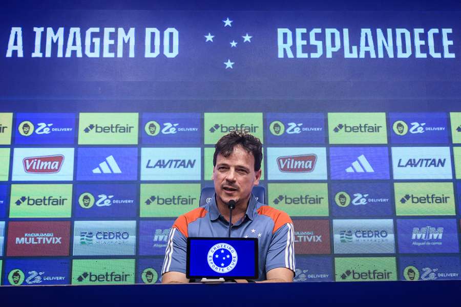 Partida marcará a estreia de Diniz no Cruzeiro