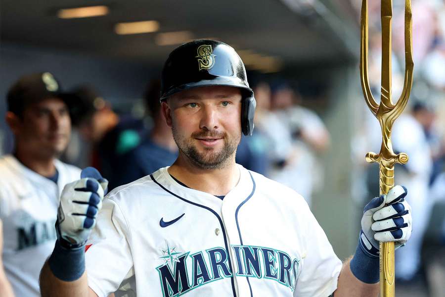 Cal Raleigh celebrates 50th home run of 2025 season Cal Raleigh celebrates 50th home run of 2025 season