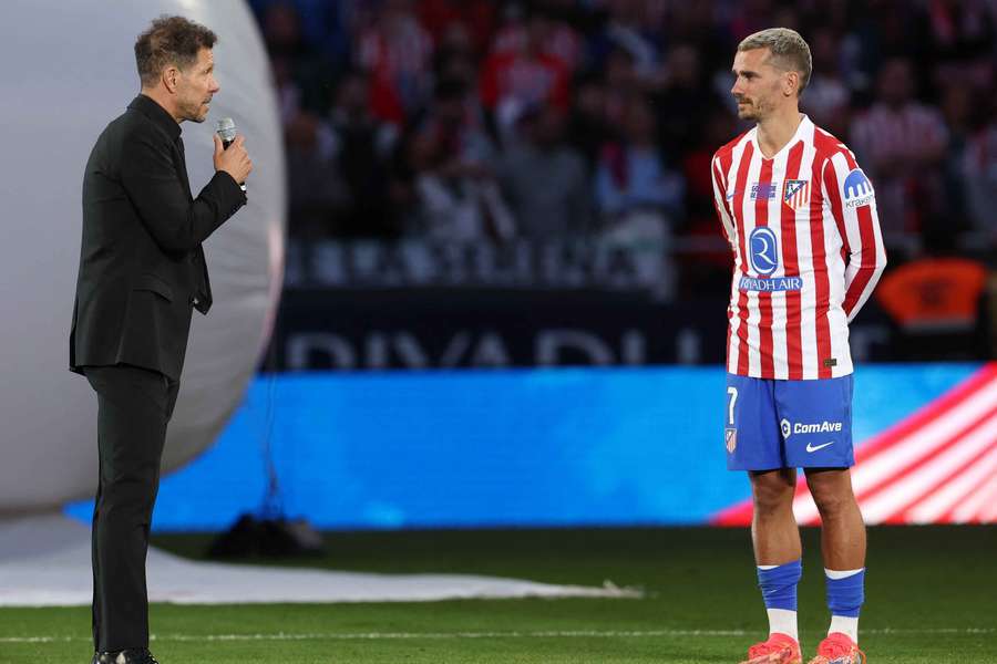 "Grâce à toi, j'ai pu me sentir comme le meilleur joueur du monde", lance Griezmann à Simeone