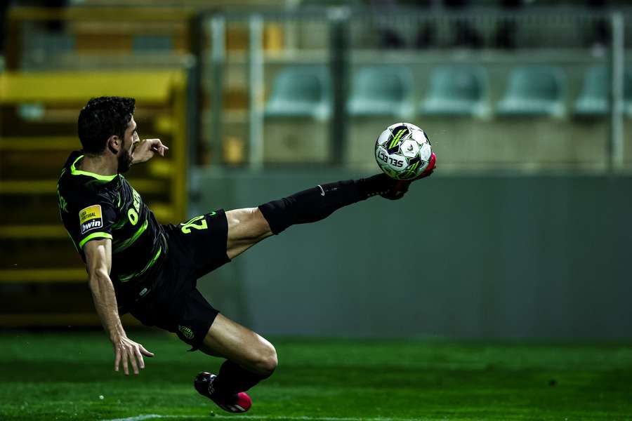 Paulinho marcou o golo da vitória
